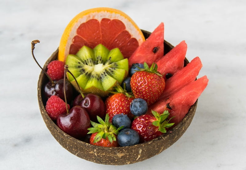 健康的なたっぷりのフルーツ